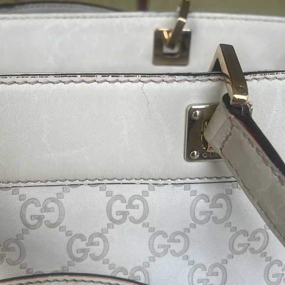 Gucci White Guccissima Leather Medium Punch Tote - Picture 9 of 16